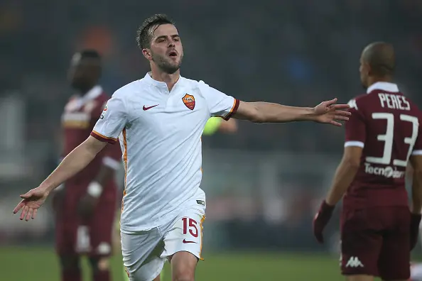 pjanic esulta toro roma