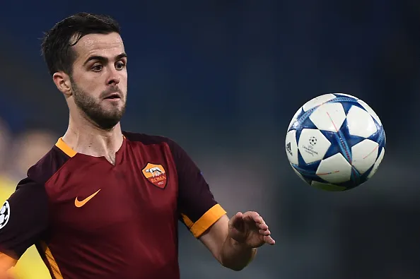pjanic pallone mezzo pp