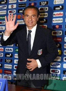 prandelli20saluta20mancini at lr24 it