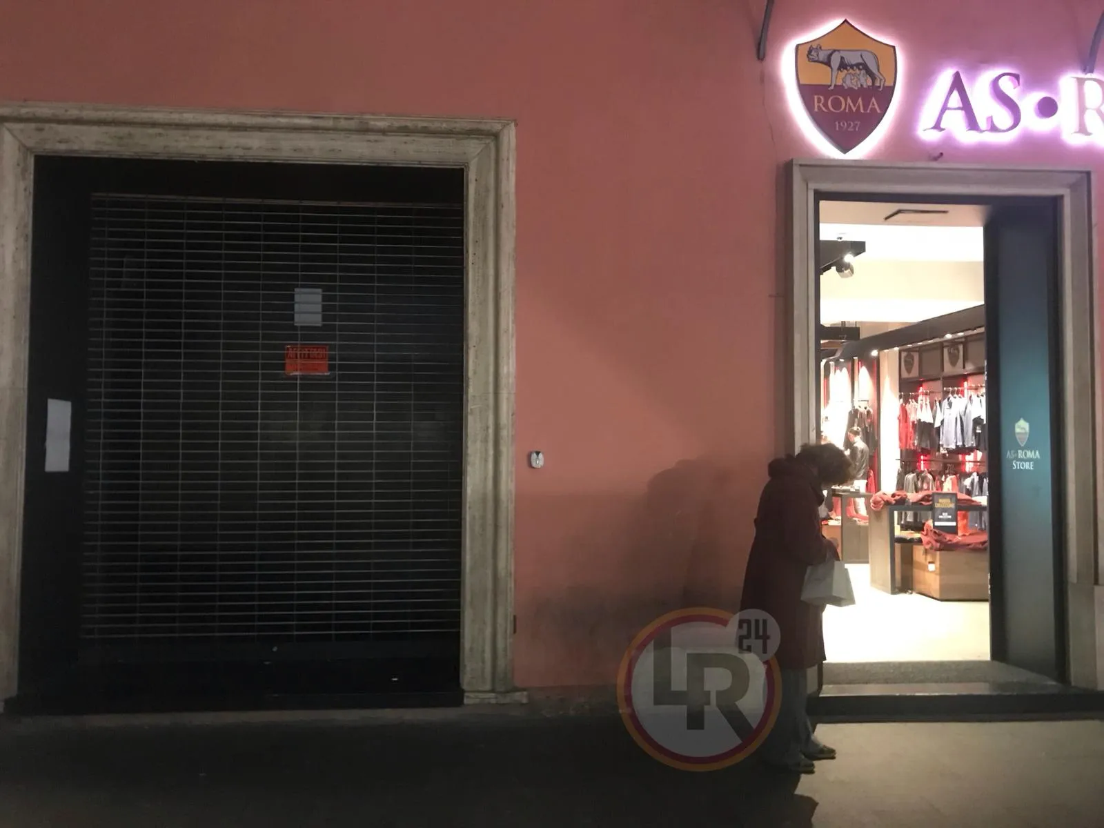 riduzione roma store via del corso 1