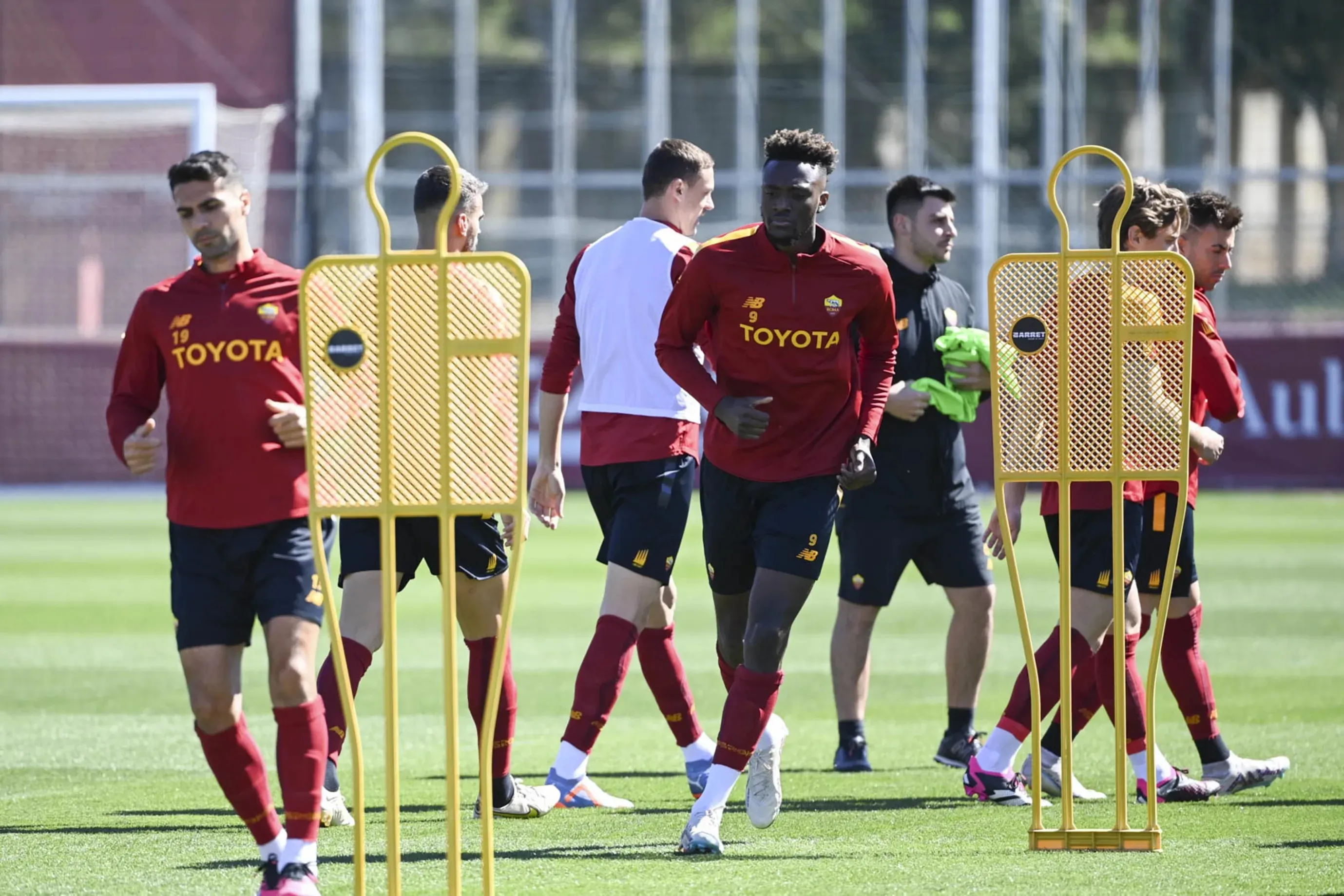 rifinitura real sociedad roma trigoria