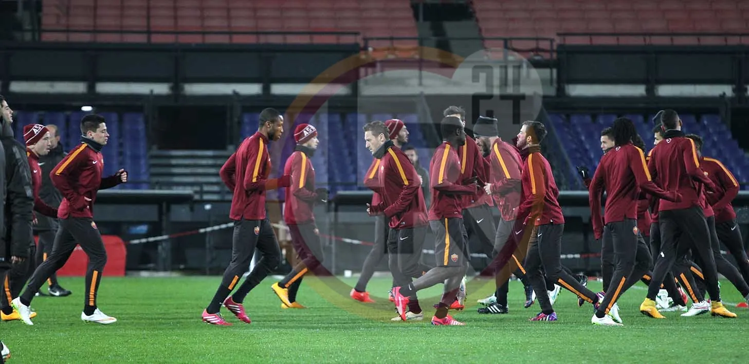 rifinitura vigilia feyenoord roma 25022015