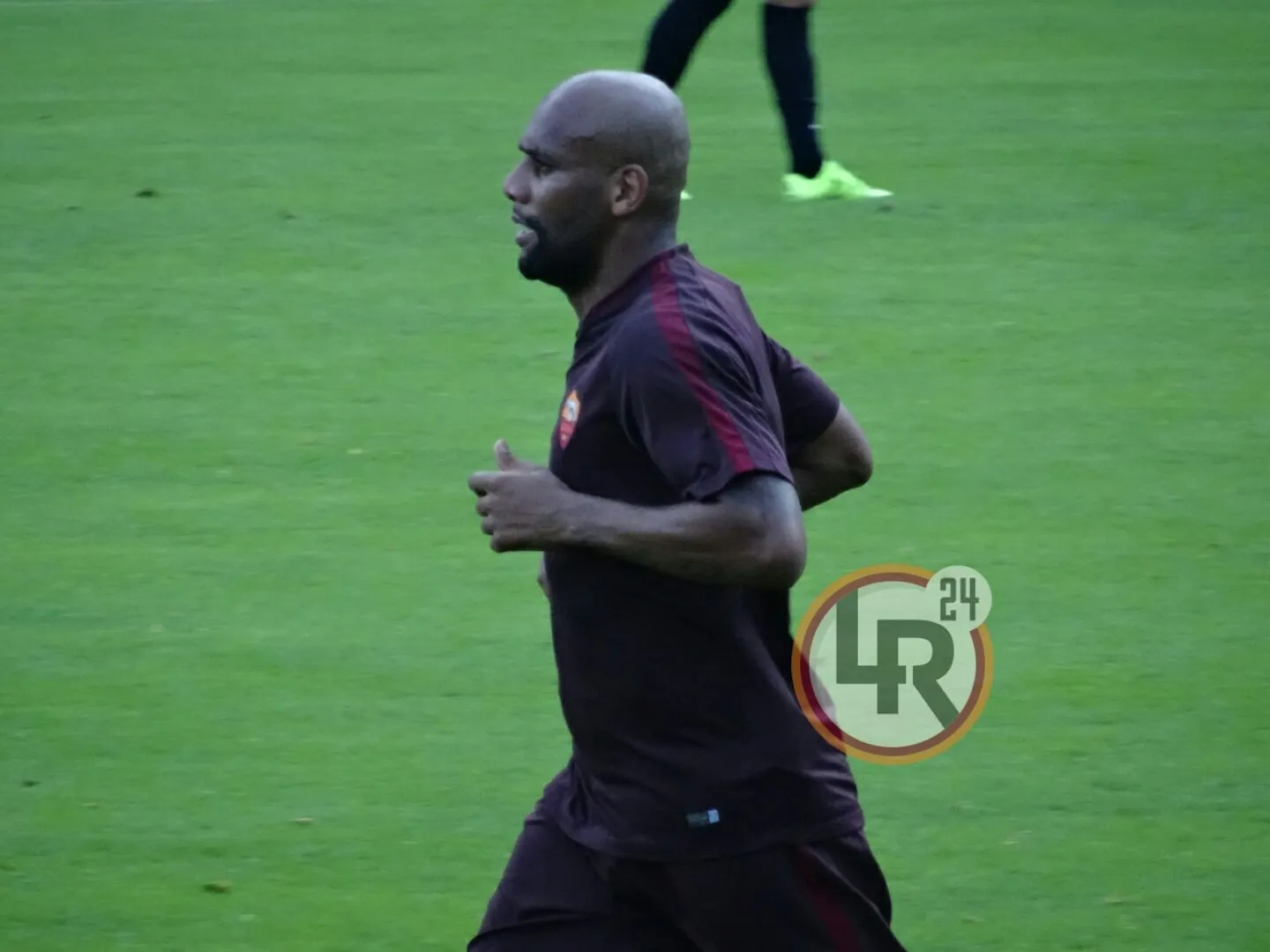 ritiro roma allenamento seconda seduta 10072015 maicon