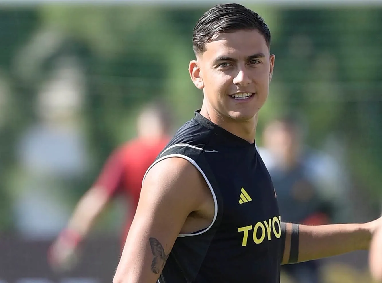 ritiro roma dybala portogallo estadio municipal 1