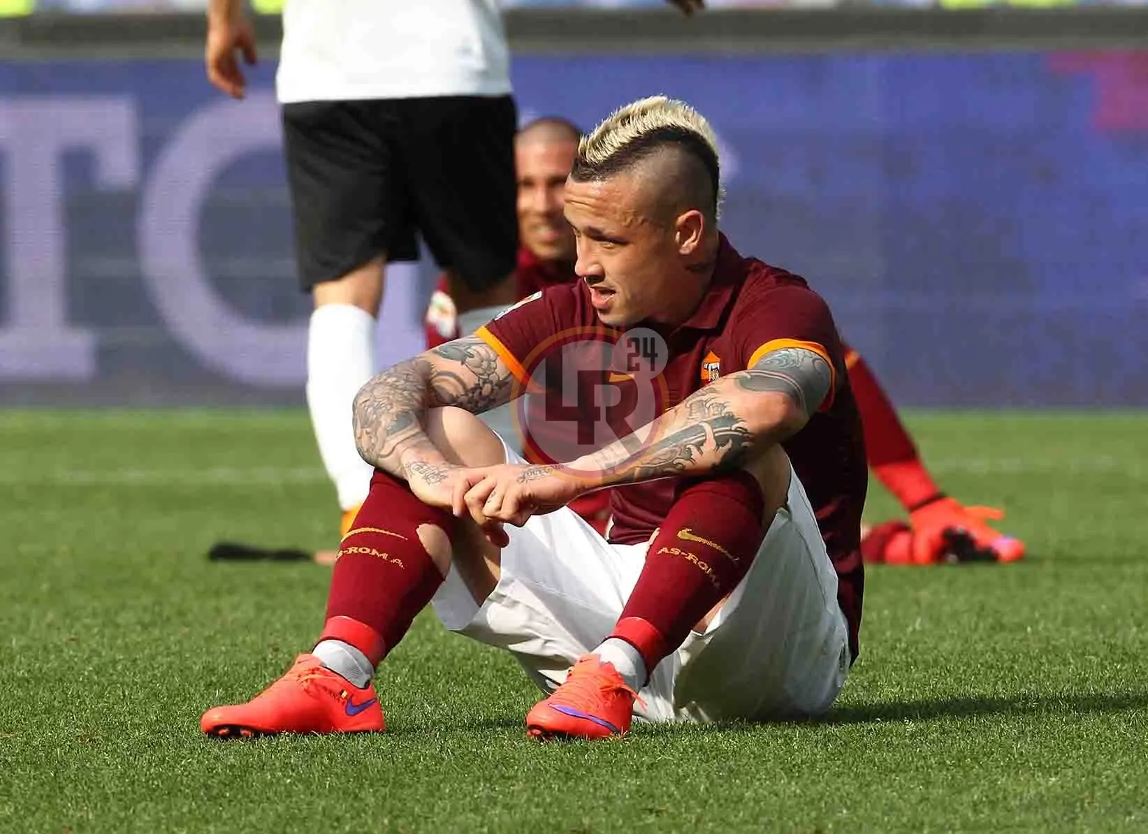 roma atalanta nainggolan lr24