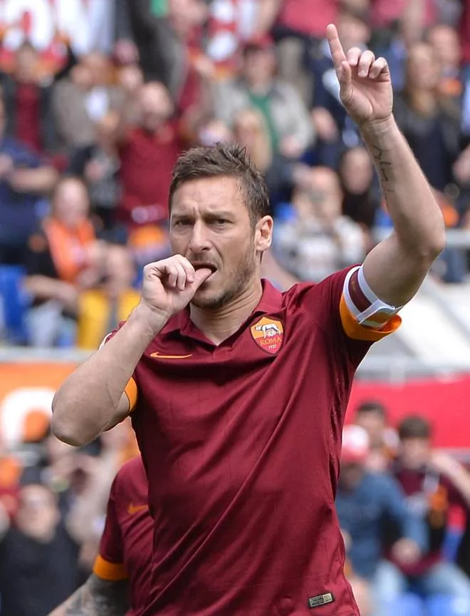 roma atalanta totti esultanza 3