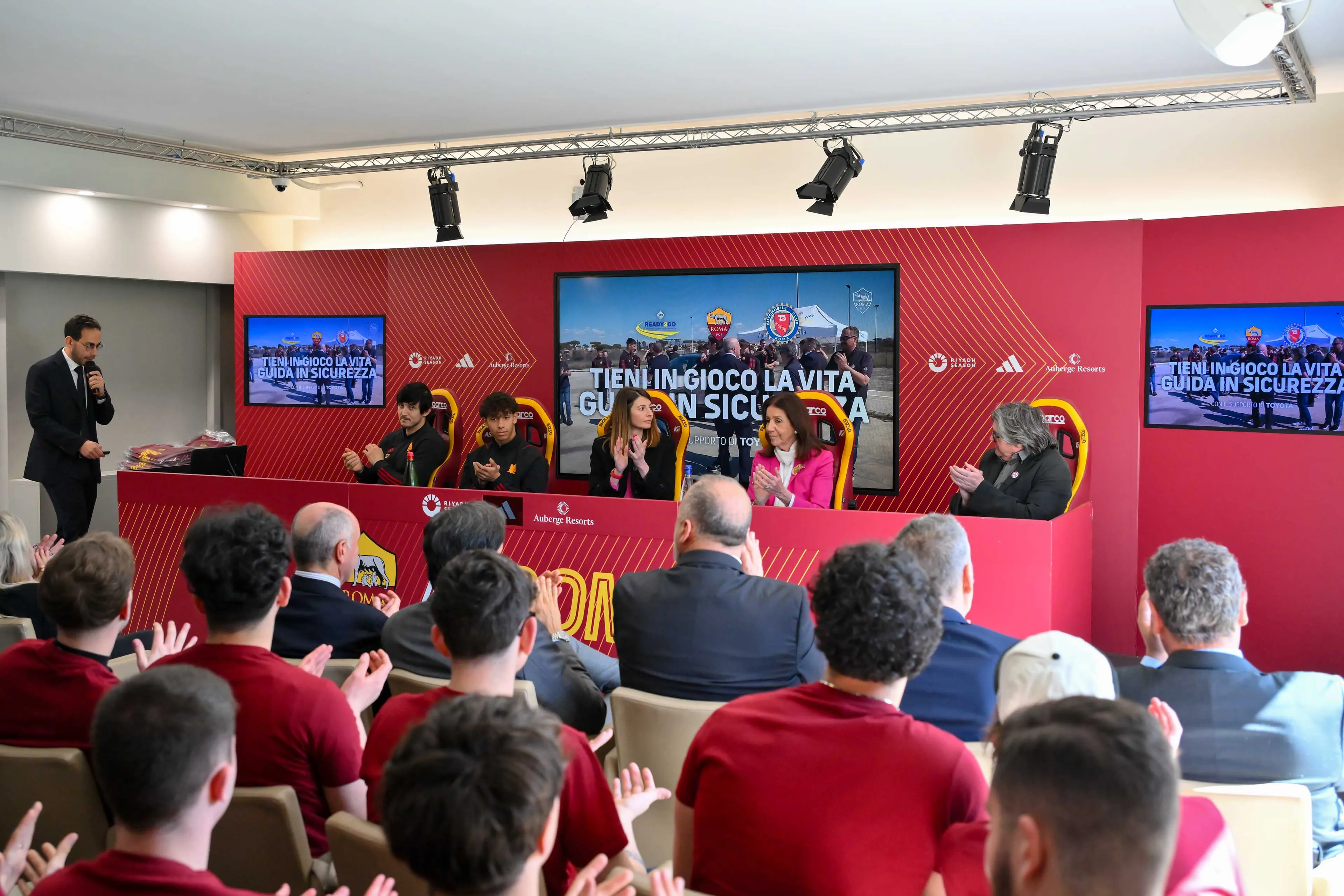 roma campagna tieni in gioco la vita azmoun souloukou graziani