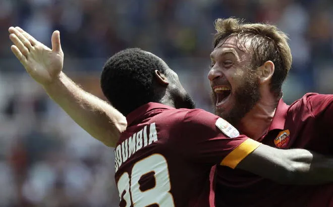 roma genoa de rossi doumbia mess
