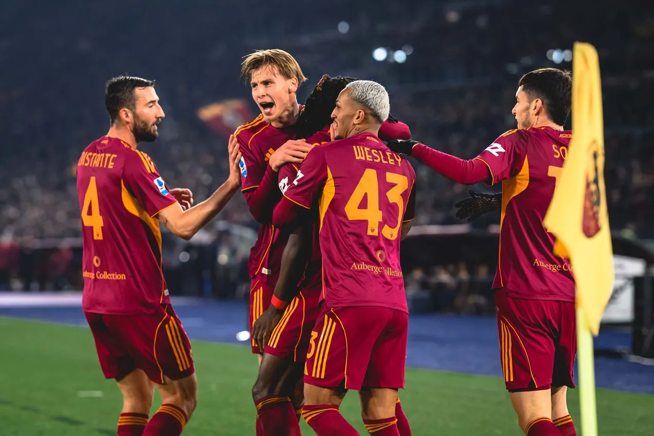 roma genoa esultanza squadra