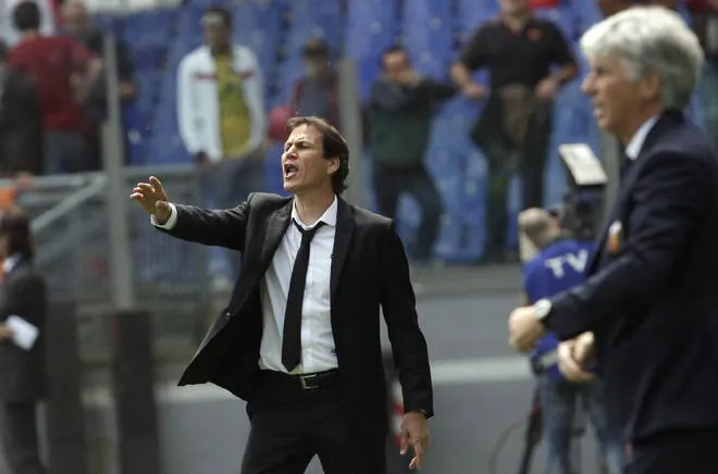 roma genoa garcia mess