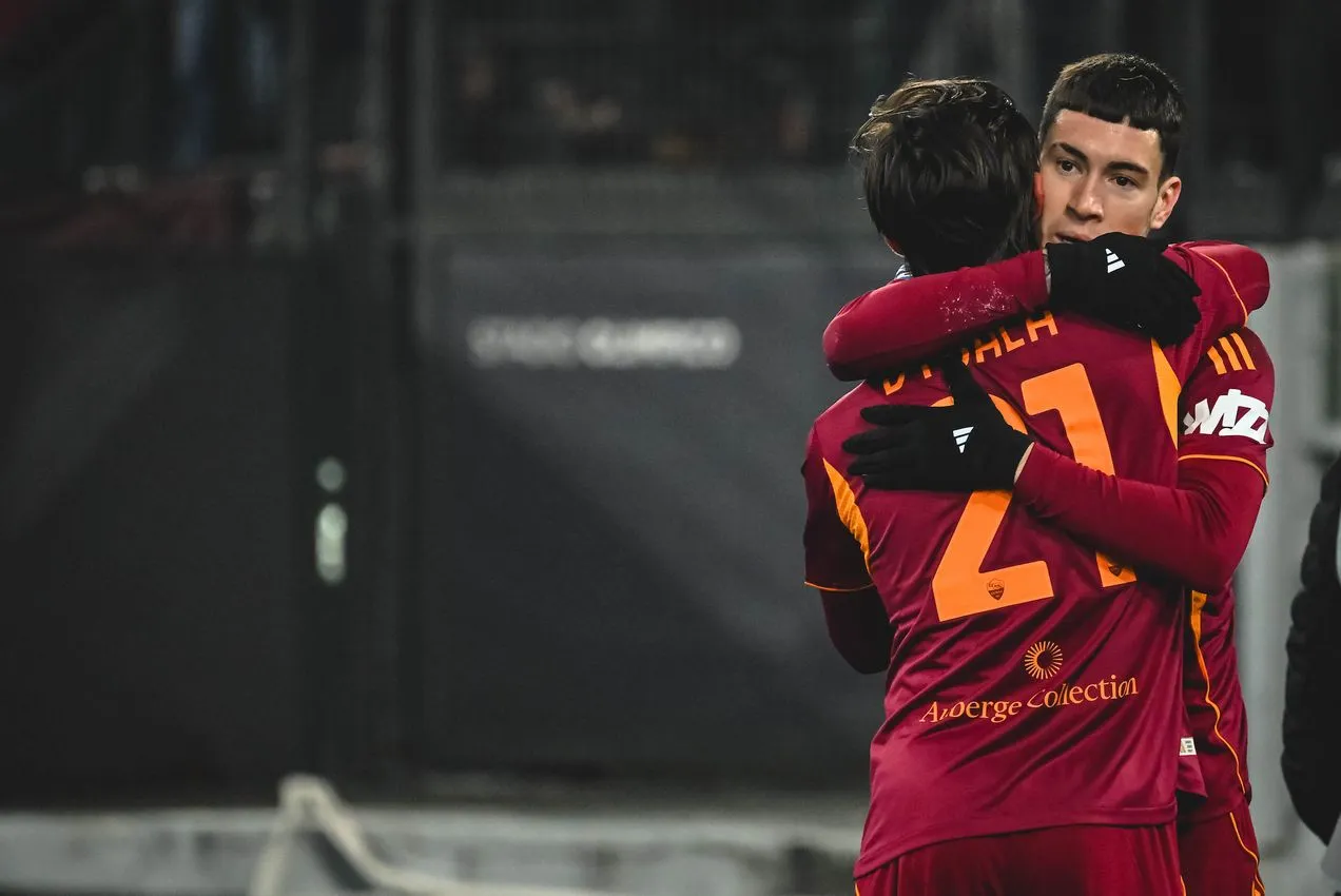 roma genoa soule dybala 1