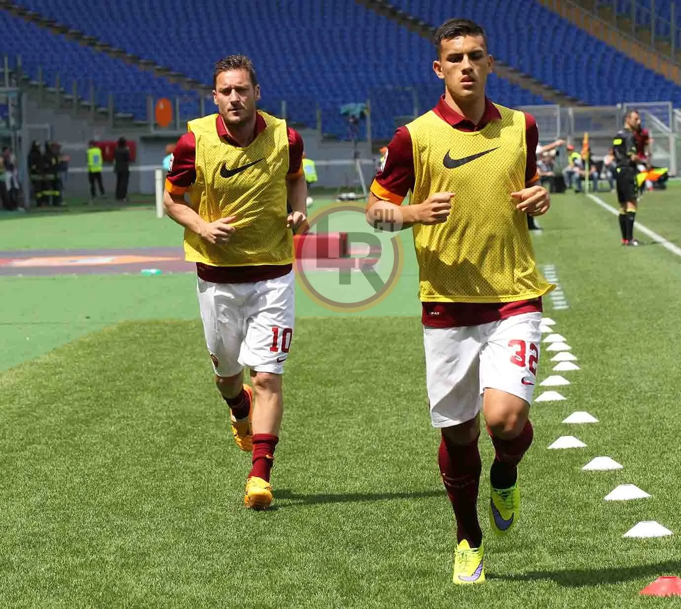 roma genoa totti paredes riscaldamento