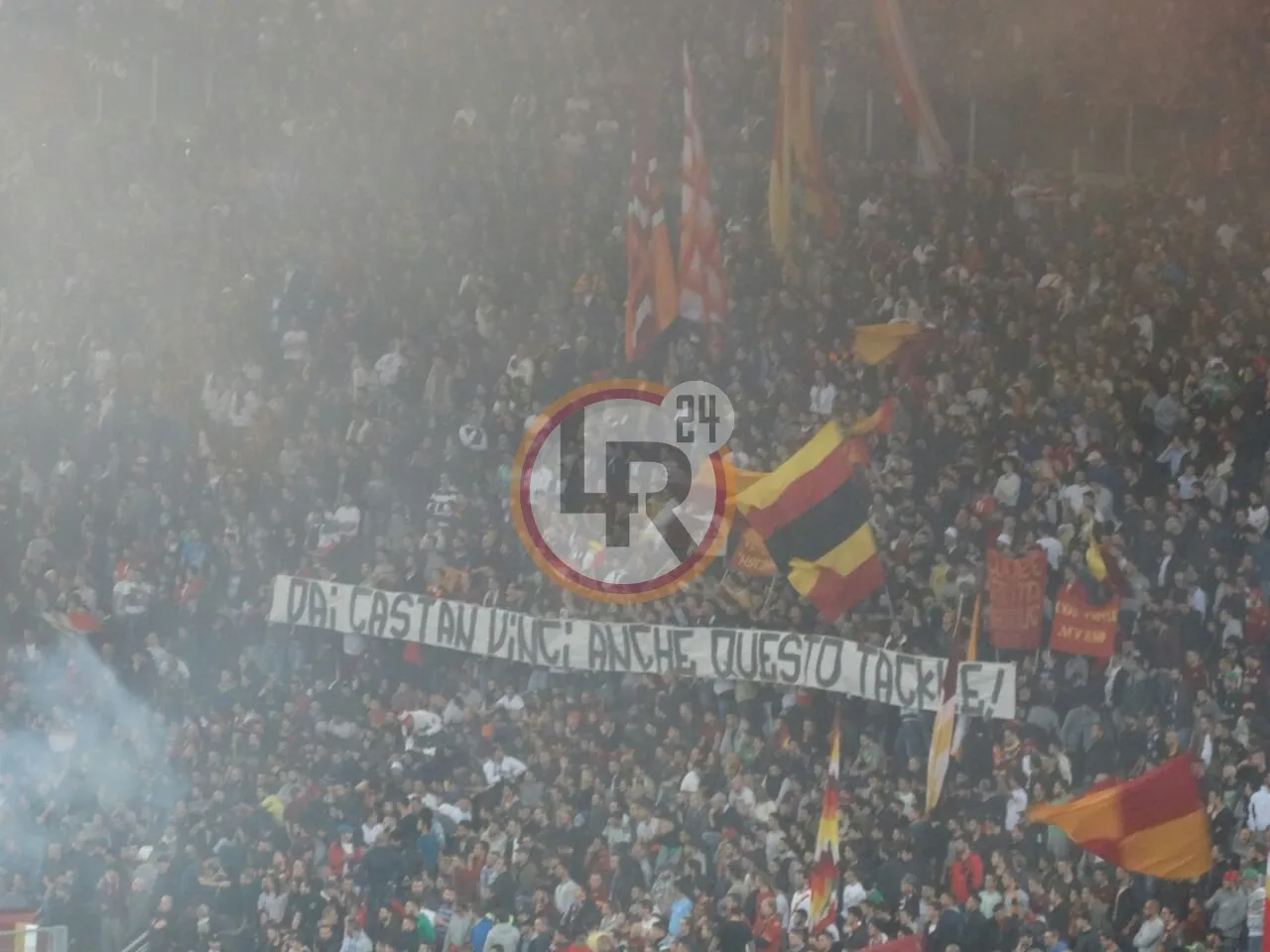 roma inter striscione castan