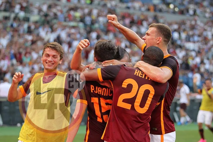 roma juventus esultare 30082015 mancini