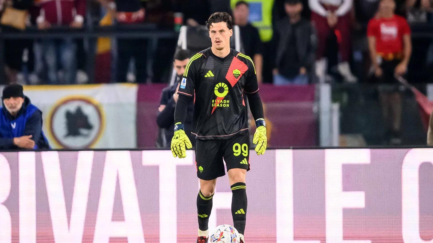 roma milan svilar