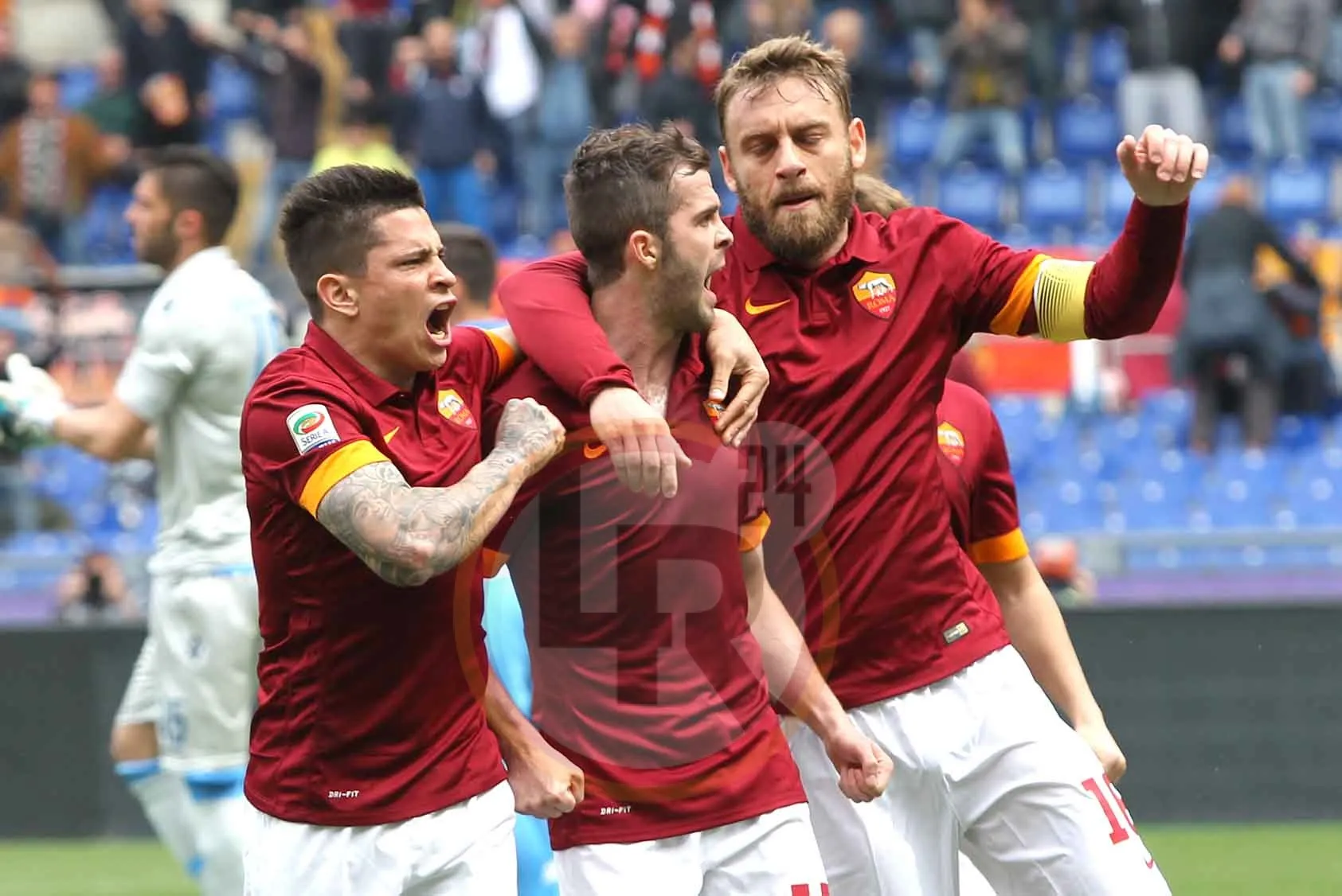 roma napoli esultanza pjanic iturbe de rossi 05042015 mancini