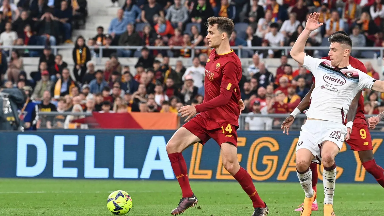 roma salernitana llorente