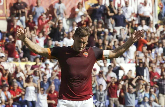 roma sassuolo totti esultanza