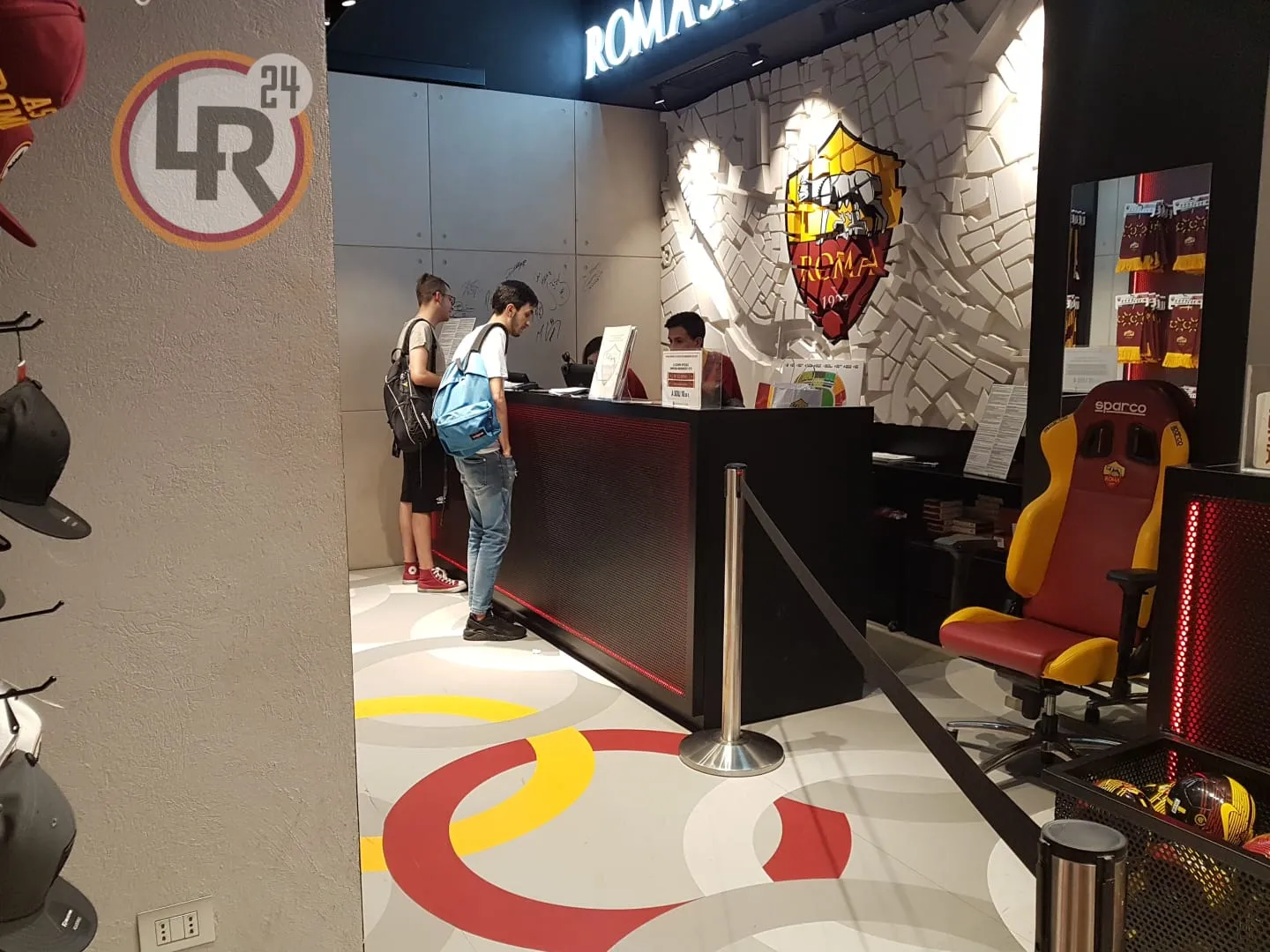 roma store interno