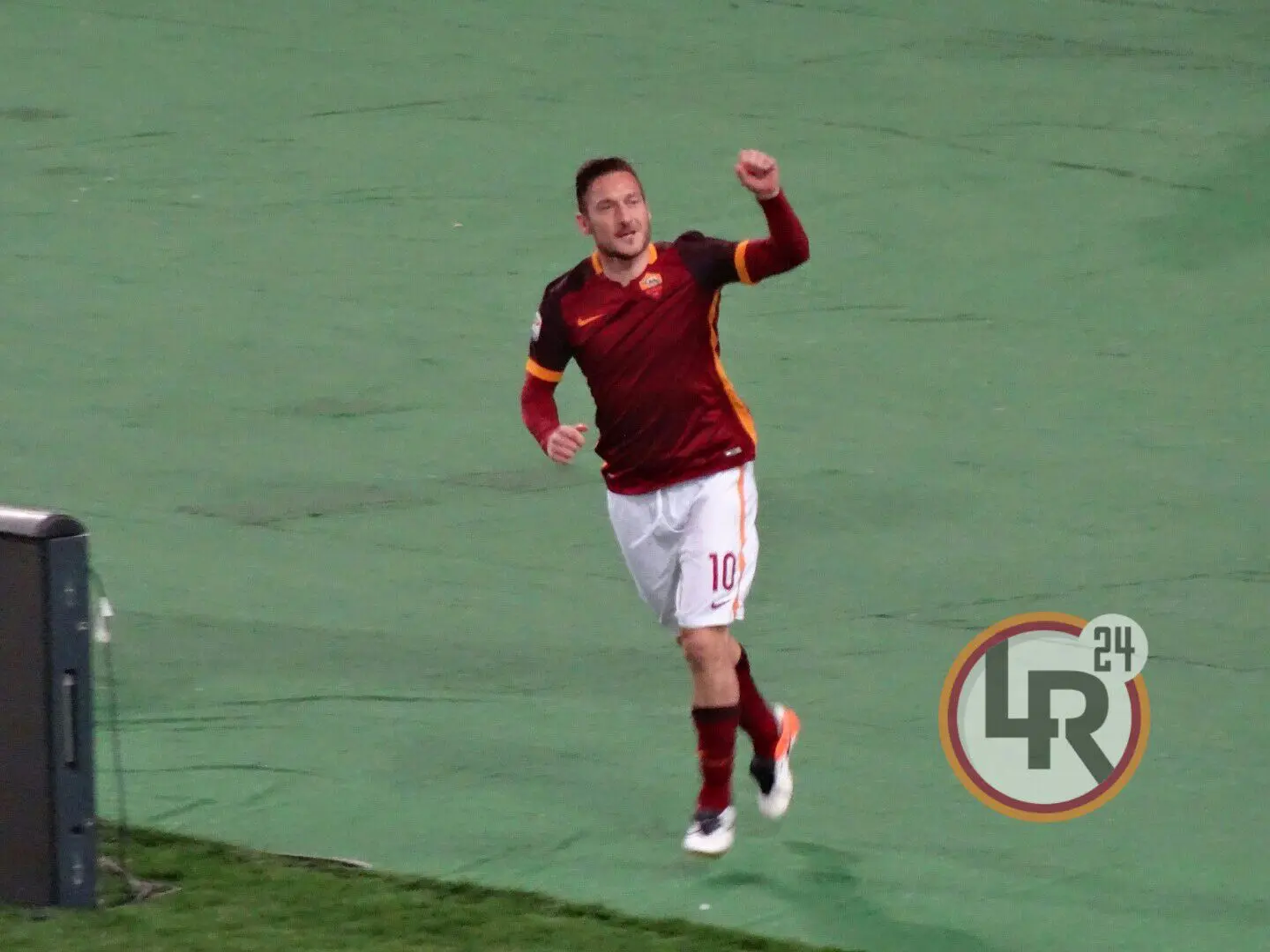 roma torino totti esultanza 2