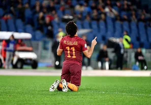 salah in ginocchio spalle