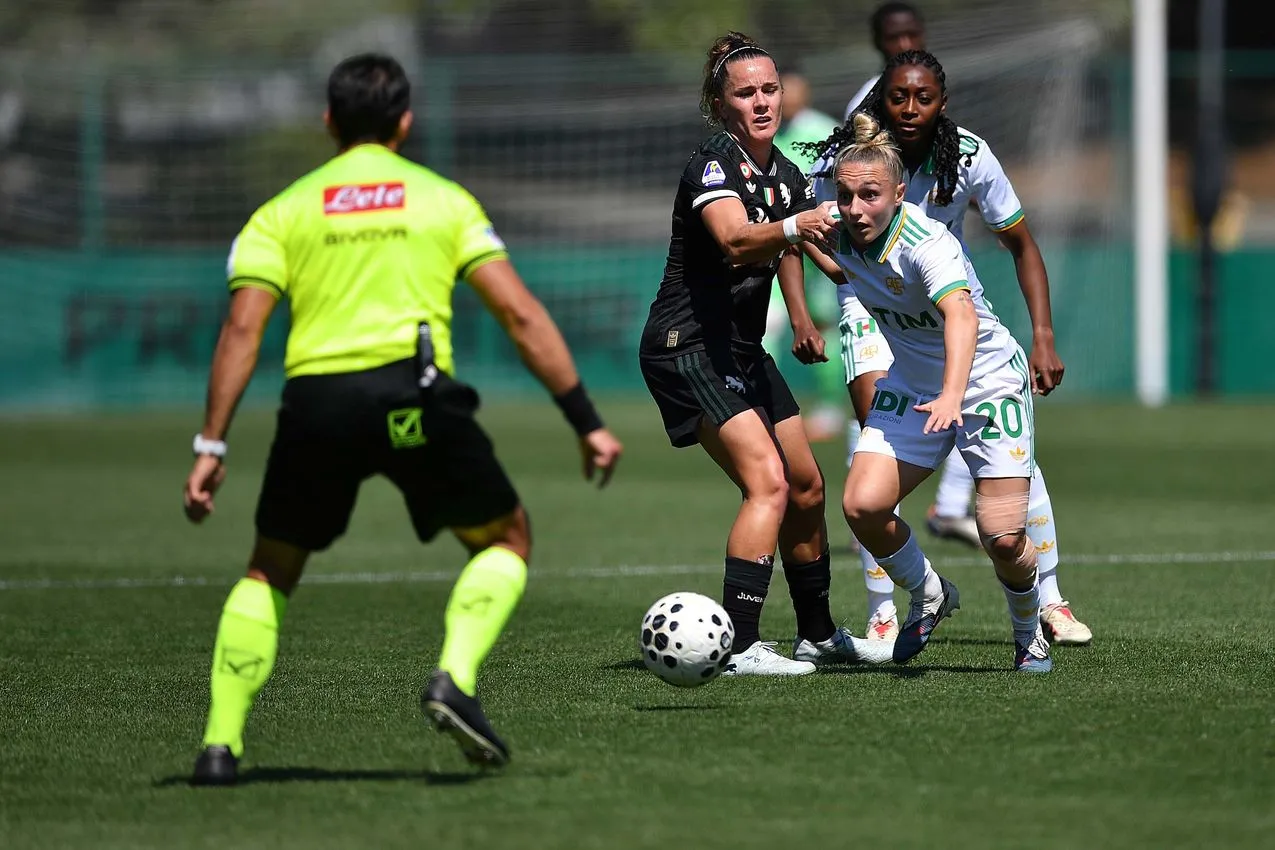 serie a femminile juventus roma greggi