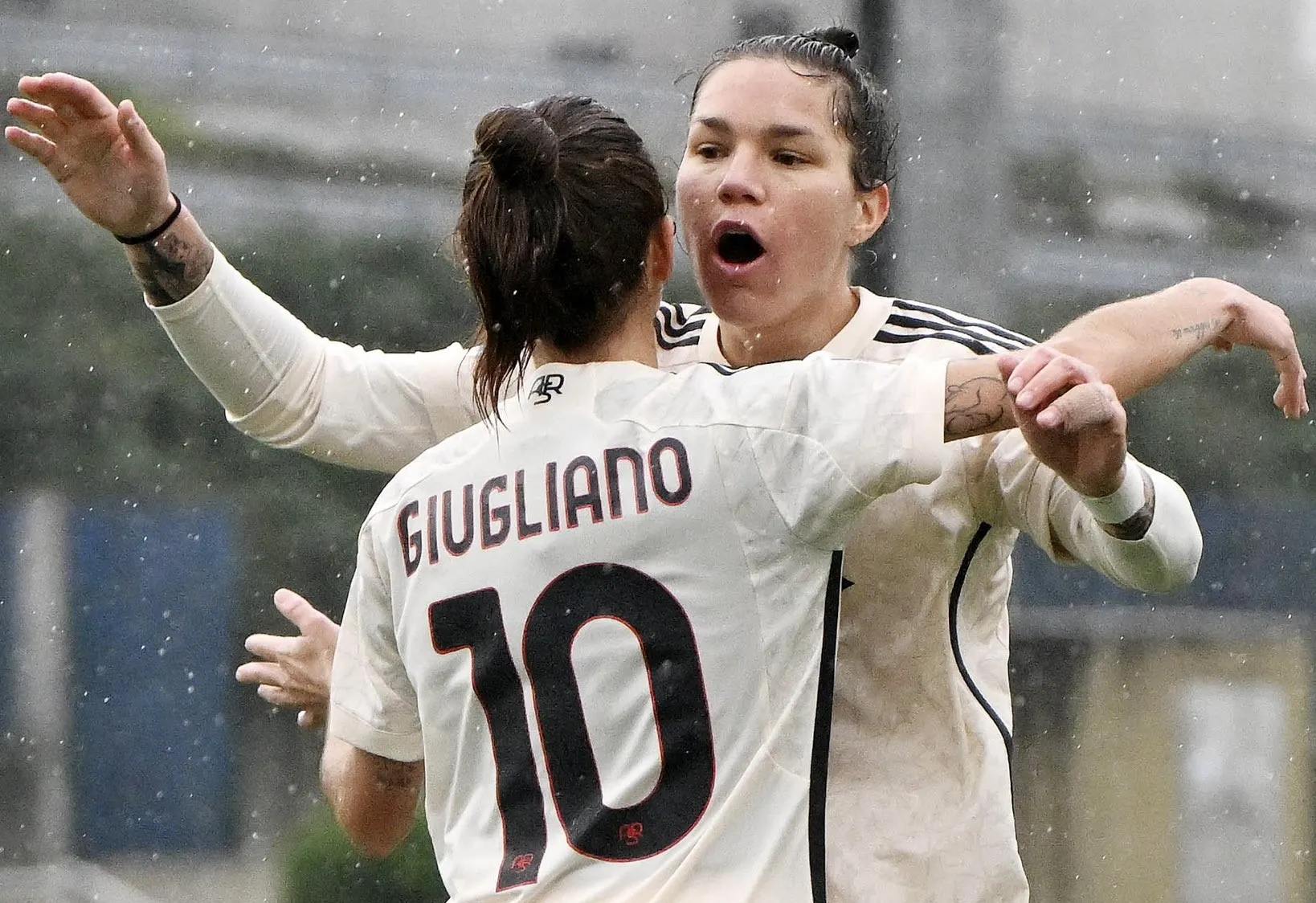 serie a femminile napoli roma giugliano linari