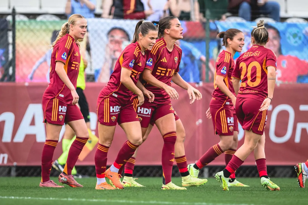 serie a femminile roma inter squadra esultanza