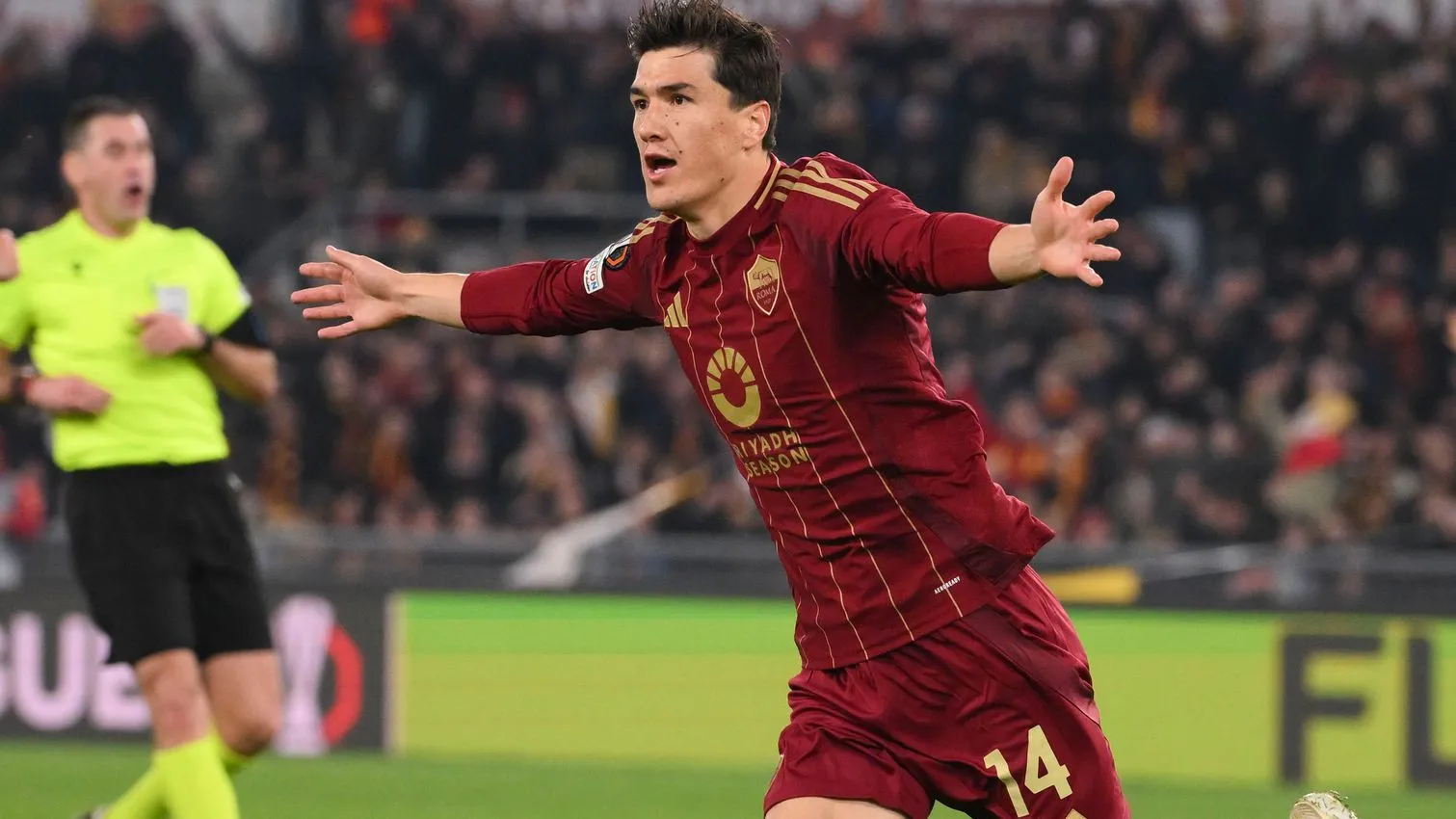 shomurodov roma eintracht