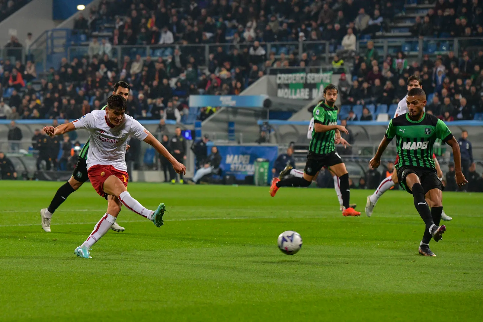 shomurodov sassuolo roma 1