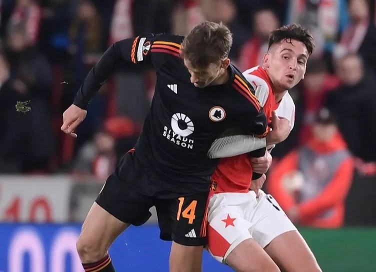 slavia praga roma llorente
