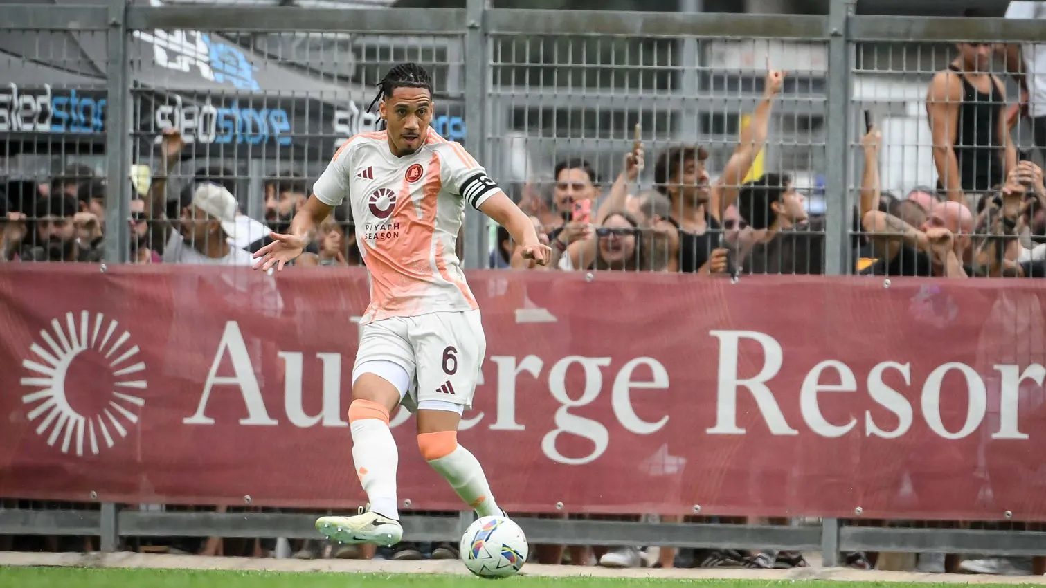 smalling roma olympiacos