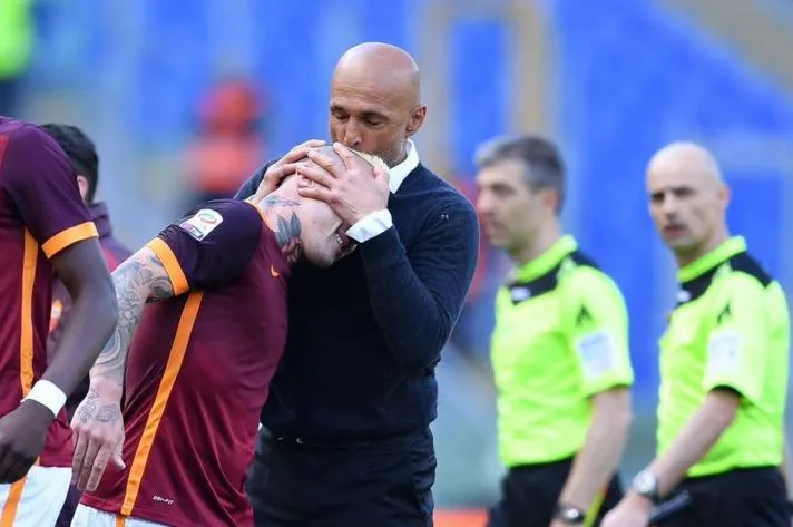 spalletti bacia testa nainggolan