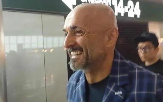 spalletti sorriso volo verso cina