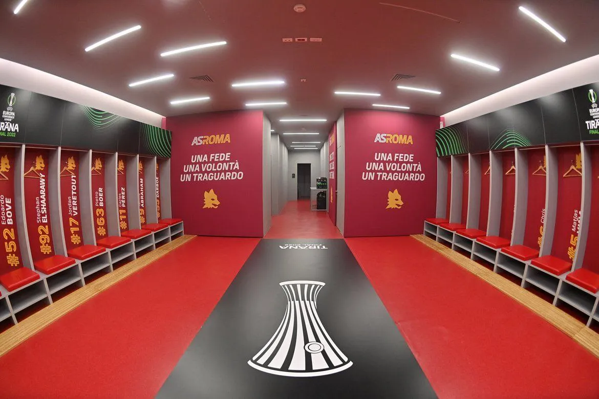 spogliatoio roma arena kombtare tirana