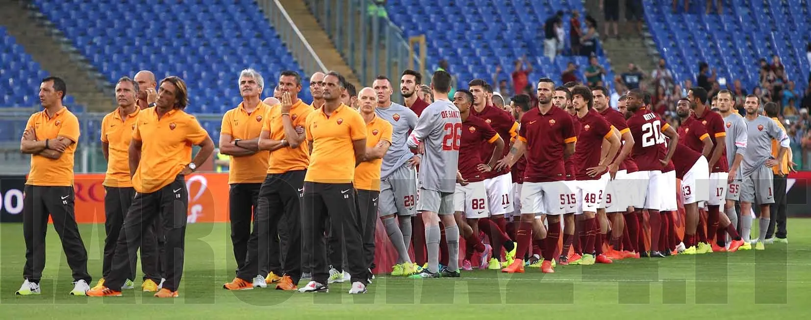 squadra al completo staff presentazione roma fenerbahce 190814 foto gino