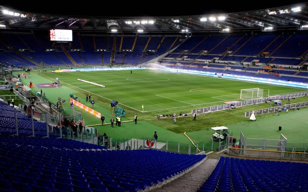 stadio vuoto