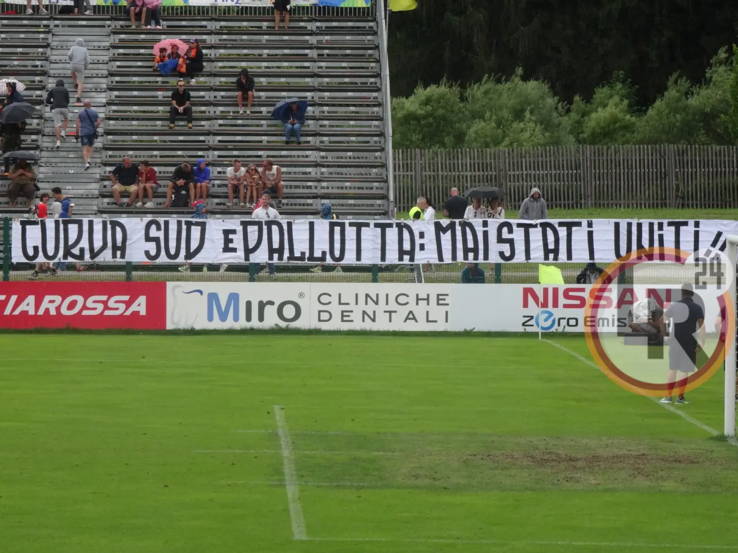 striscione pallotta curva sud mai stati uniti pinzolo