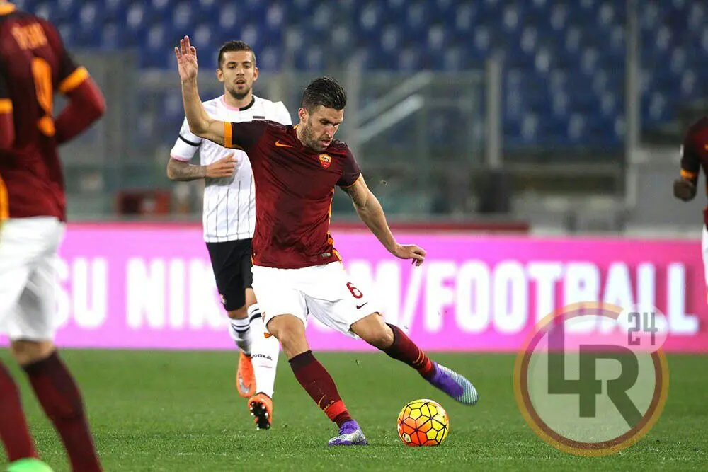 strootman azione mancini