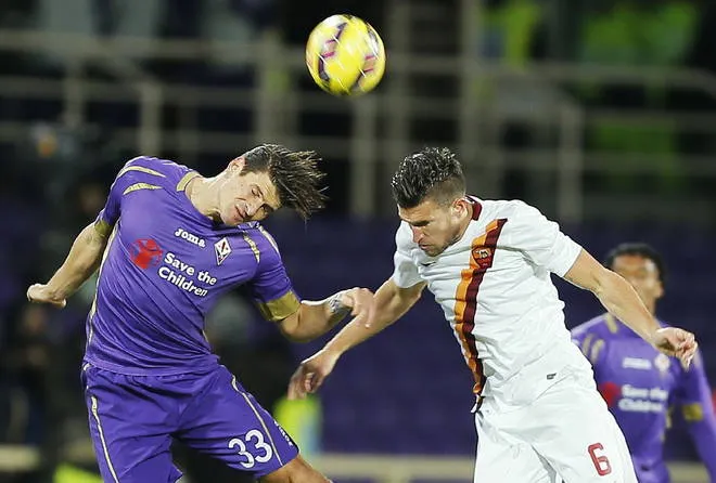 strootman gomez colpo di testa fiore roma