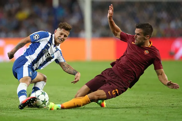 strootman tackle porto roma