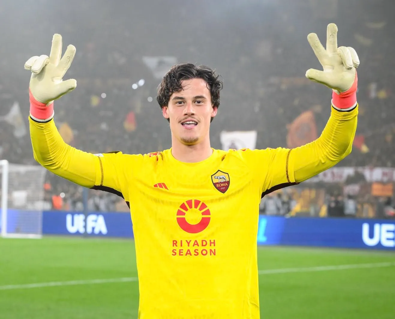 svilar roma feyenoord 1