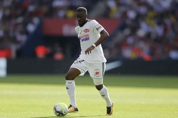 tanguy ndombele lyon