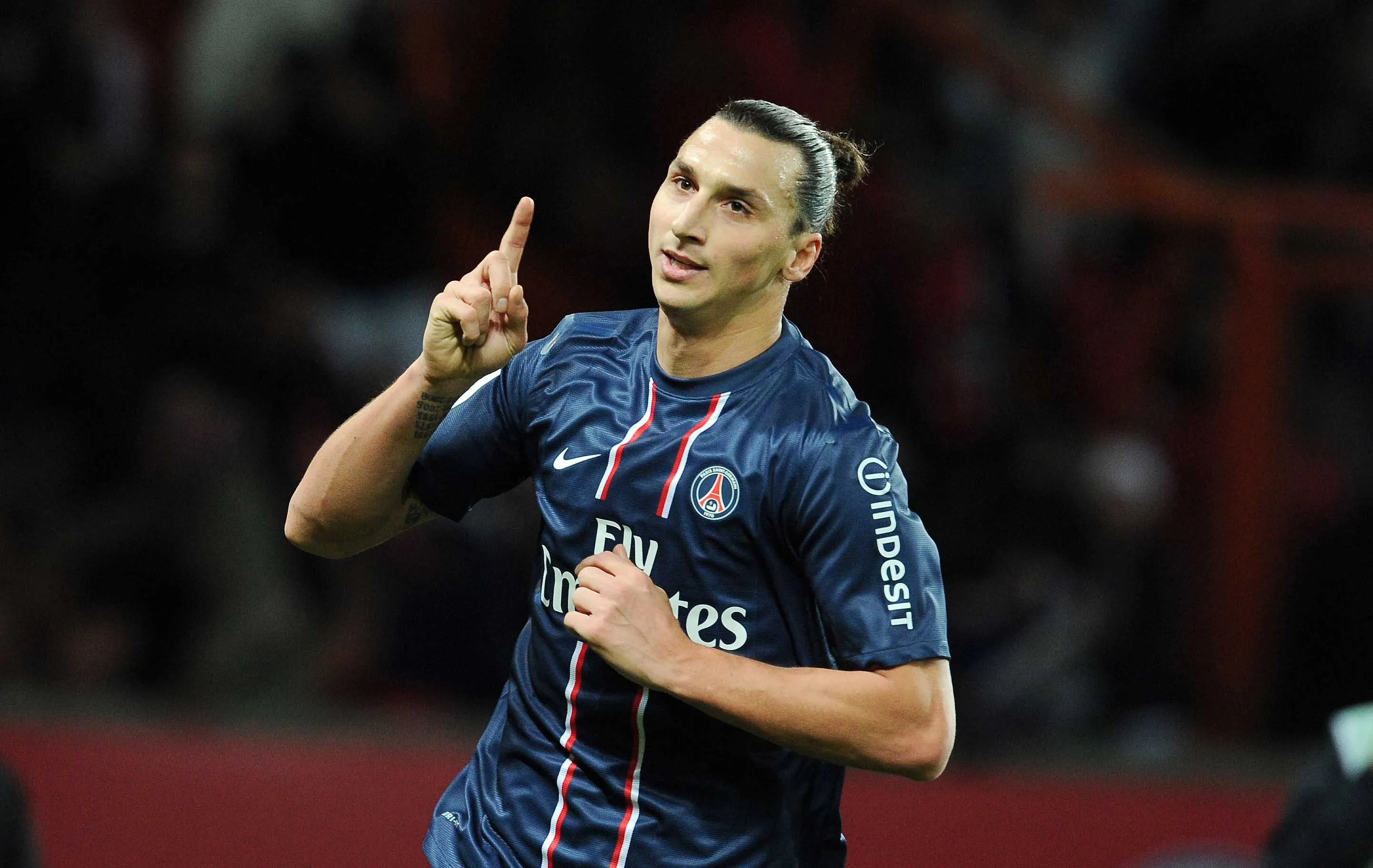 the player of psg zlatan ibrahimovic 049410