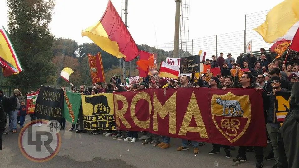 tifosi curva sud presenti trigoria 9122015