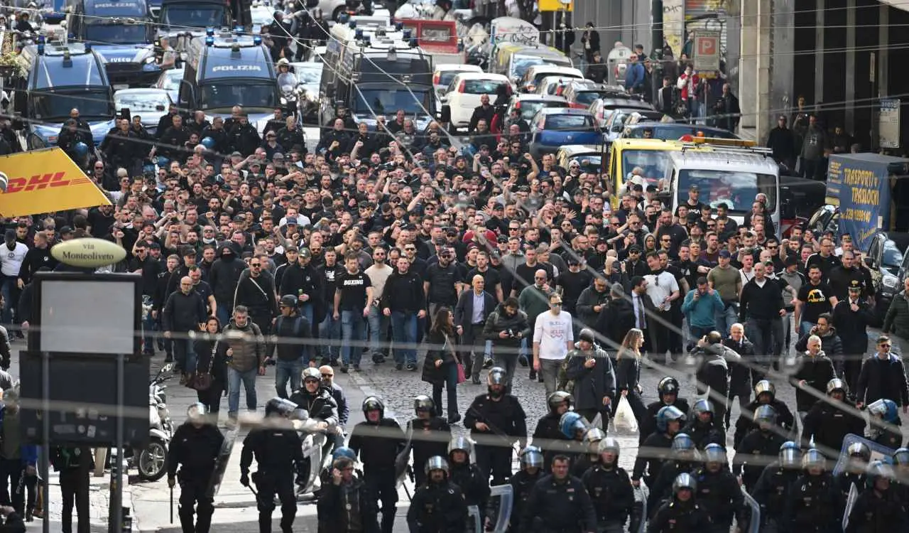 tifosi eintracht a napoli