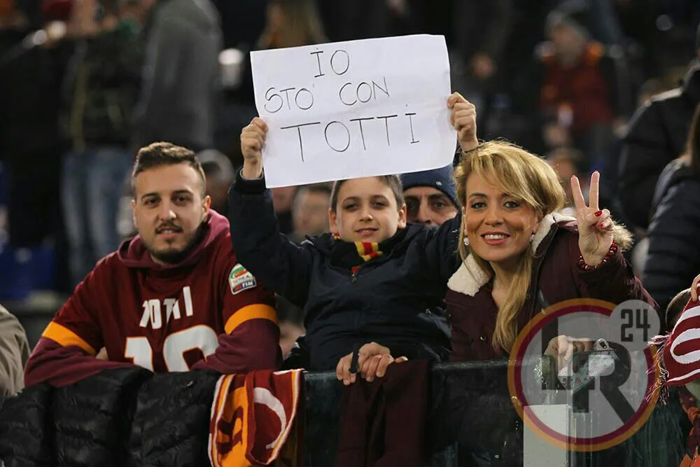 tifosi io sto con totti mancini