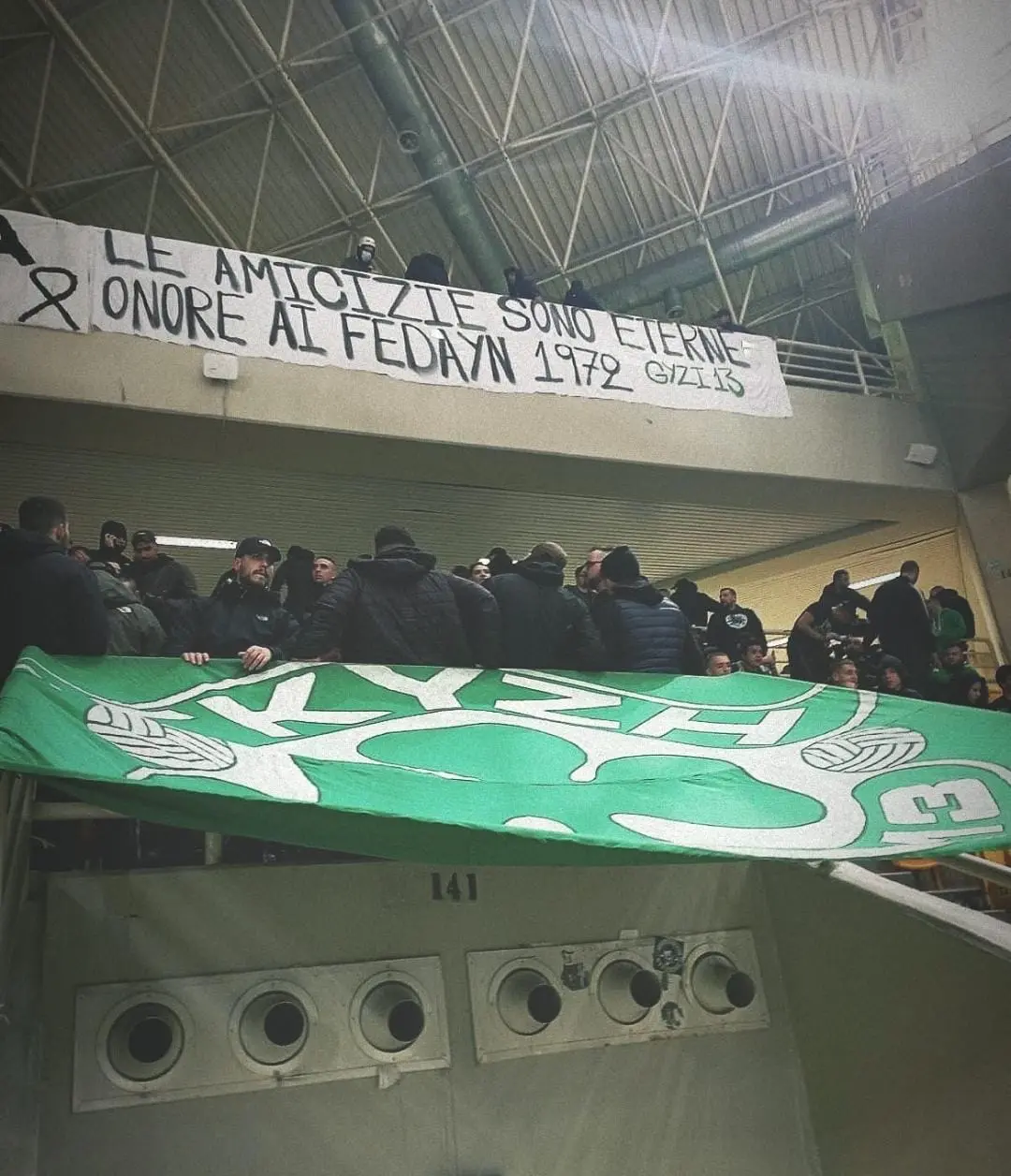 tifosi panathinaikos fedayn striscione