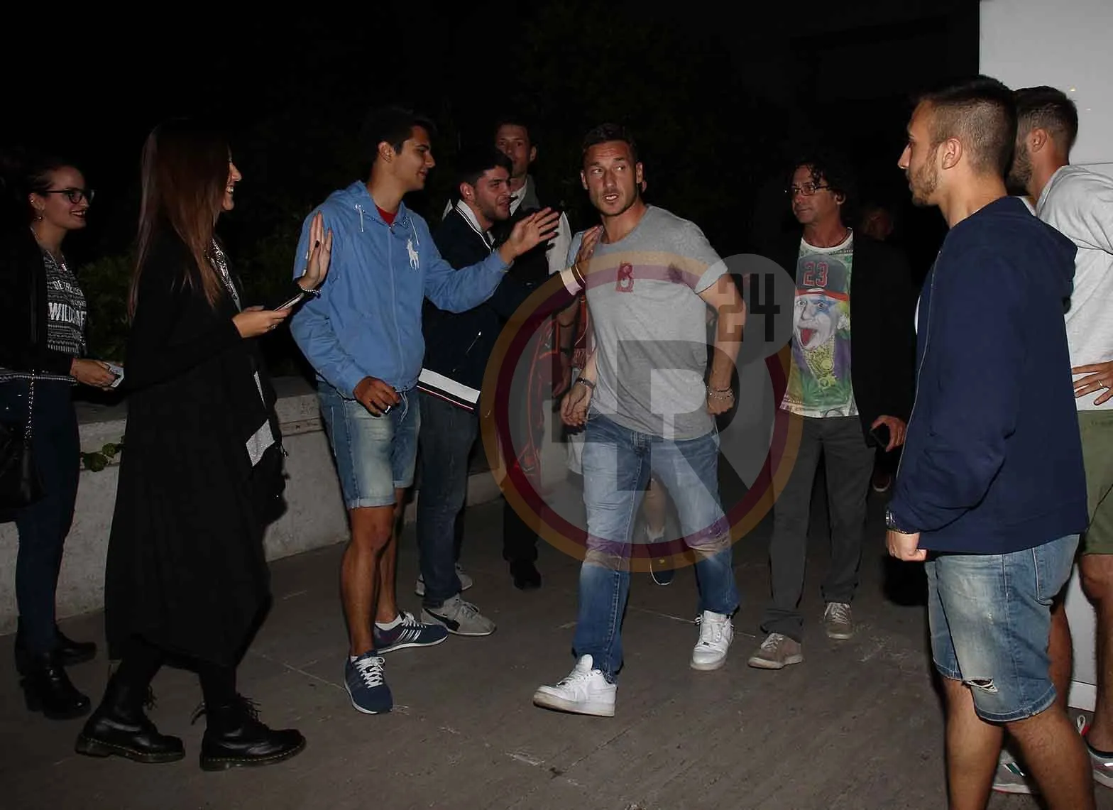 totti arrivo casa 900 post derby 25515