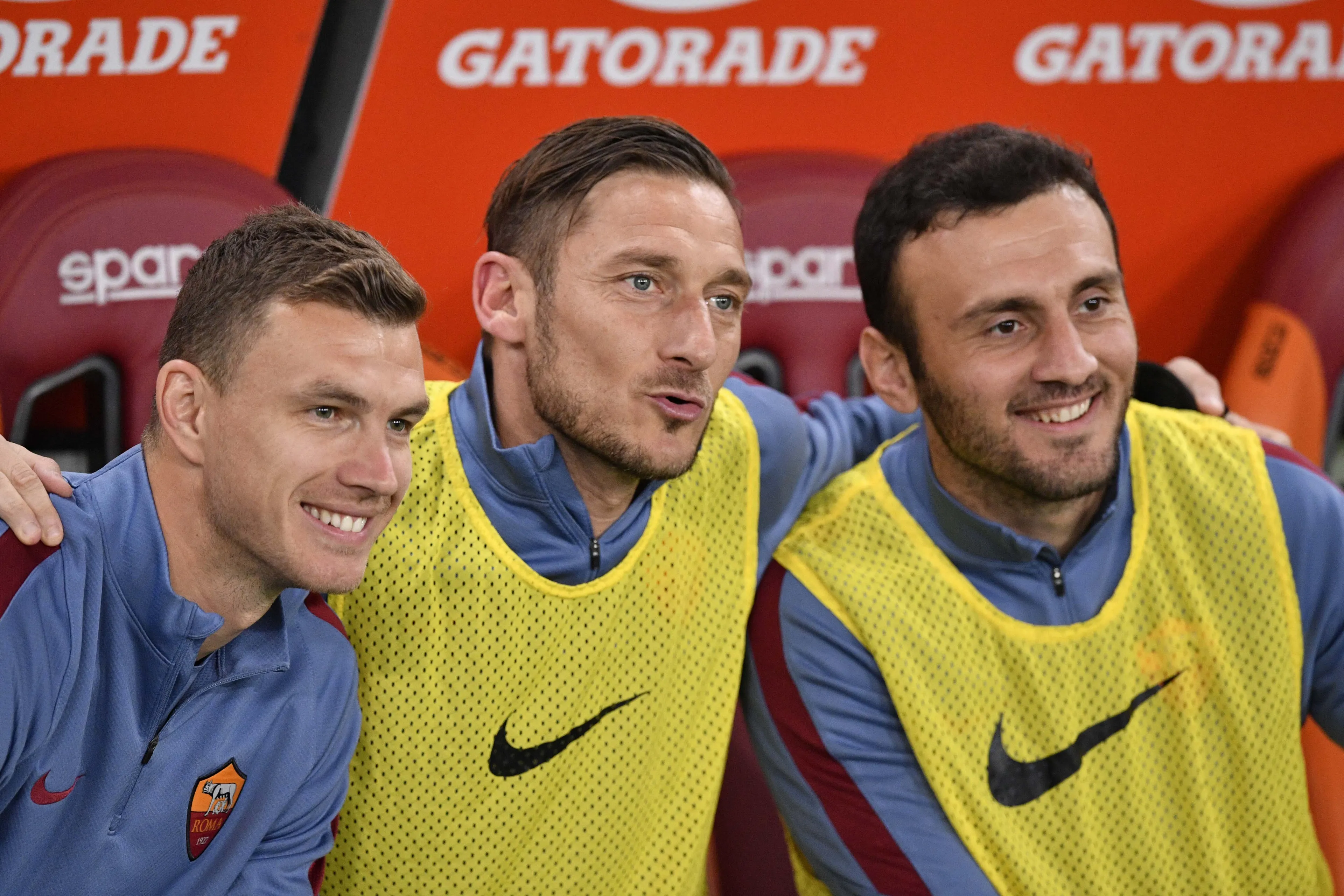 totti dzeko torosidis panchina